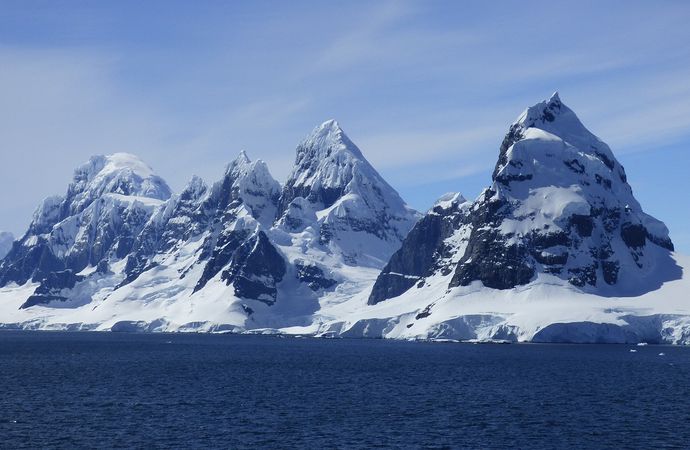 FANTARCHEOLOGIA: La piramide antartica.