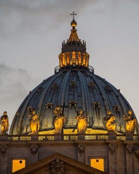 Vaticano, fuori dai Gesuiti Rupnik, accusato di abusi sessuali.